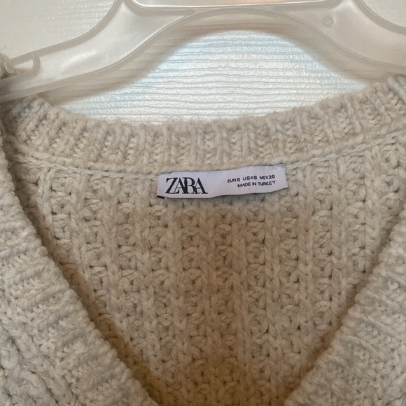ZARA sweater size small - Picture 4 of 12